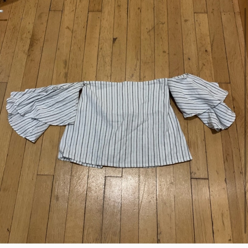Faithfull the brand top sz 4